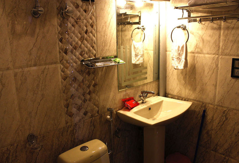 Hotel Oyo Rooms Jogiwara Road Himachal Pradesh