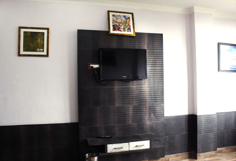 Hotel Oyo Rooms Jogiwara Road 11