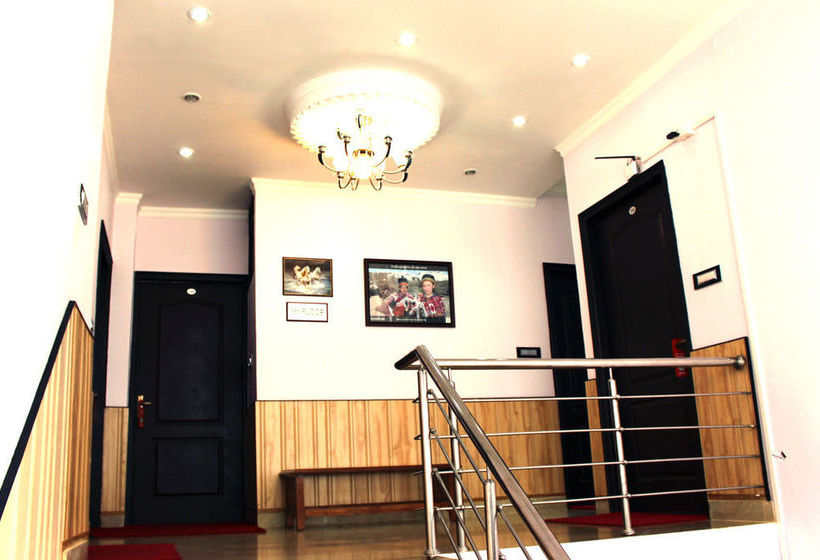 Hotel Oyo Rooms Jogiwara Road 9