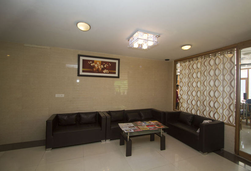 Hotel Oyo Rooms Apple Orchards Gadherni 15