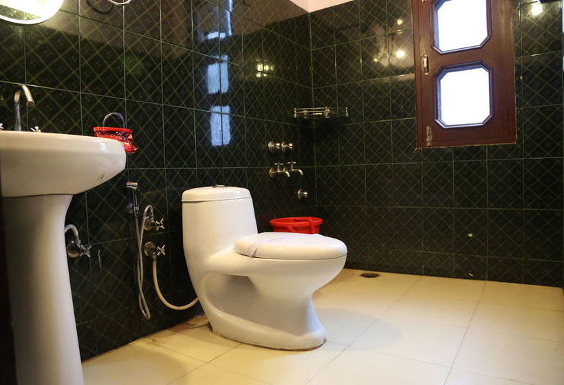 Hotel Oyo Rooms Dharampur Kasauli Road 15