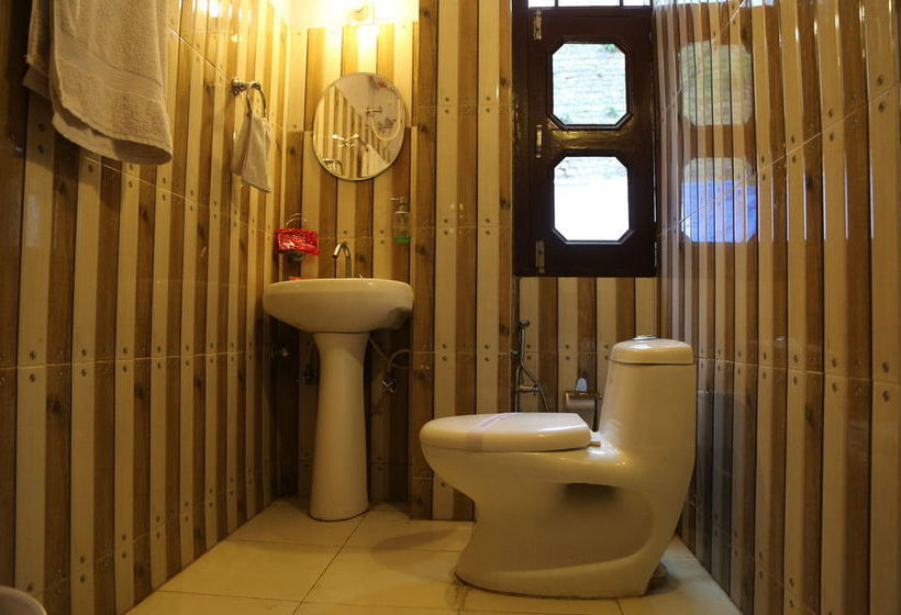 Hotel Oyo Rooms Dharampur Kasauli Road 16