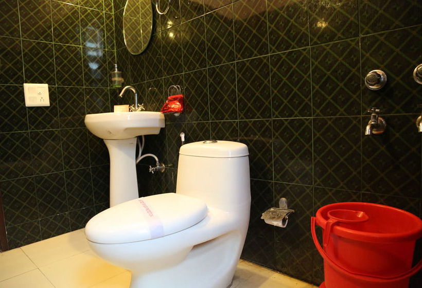 Hotel Oyo Rooms Dharampur Kasauli Road 17