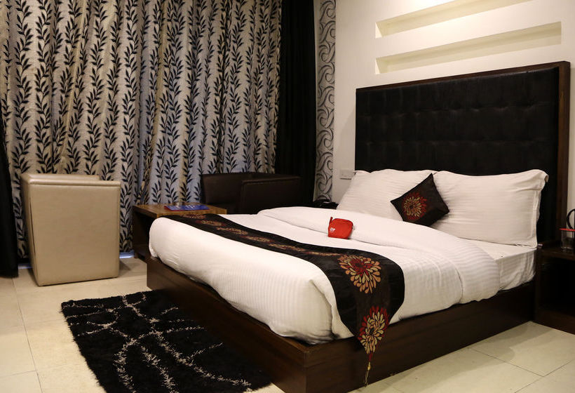 Hotel Oyo Rooms Dharampur Kasauli Road 2