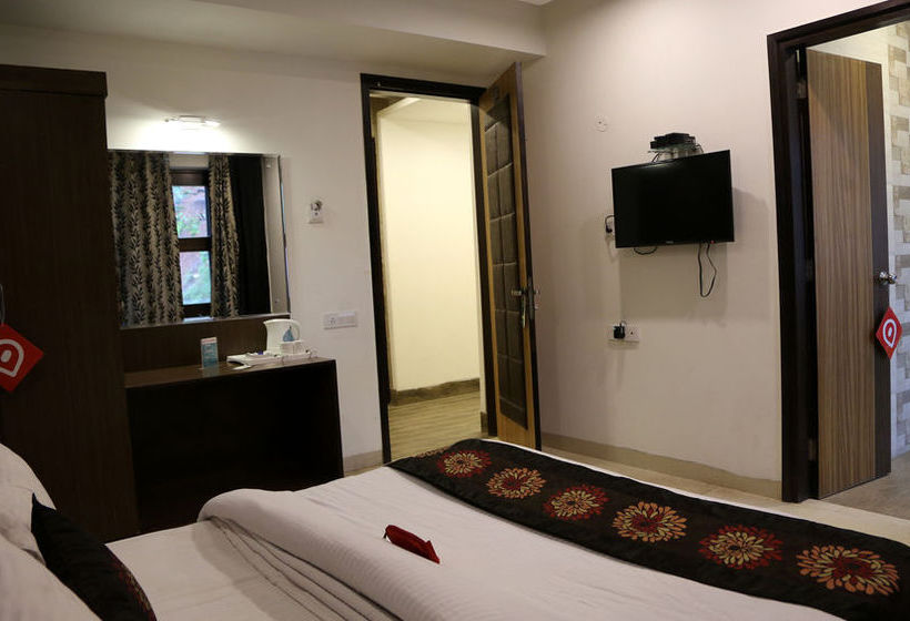 Hotel Oyo Rooms Dharampur Kasauli Road 7
