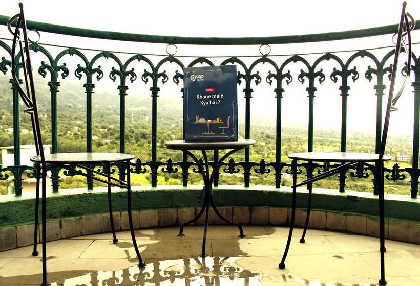 Hotel Oyo Premium Khanyara Road Himachal Pradesh