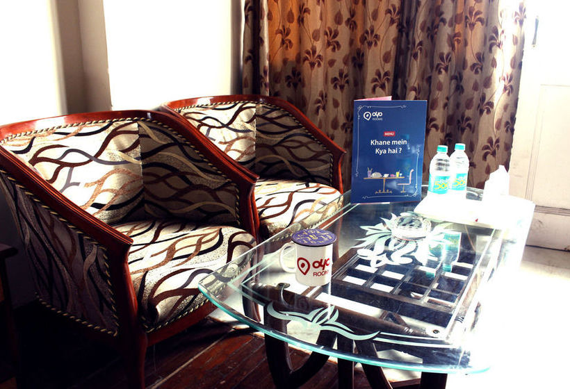 Hotel Oyo Premium Khanyara Road 11