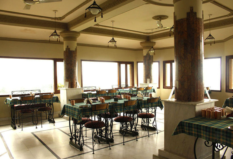 Hotel Oyo Premium Khanyara Road 3