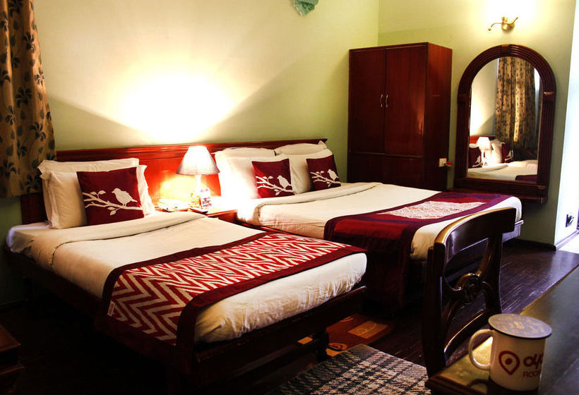 Hotel Oyo Premium Khanyara Road 6