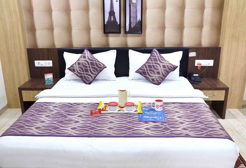 Hotel Oyo Rooms Navlakha Bus Stand 5