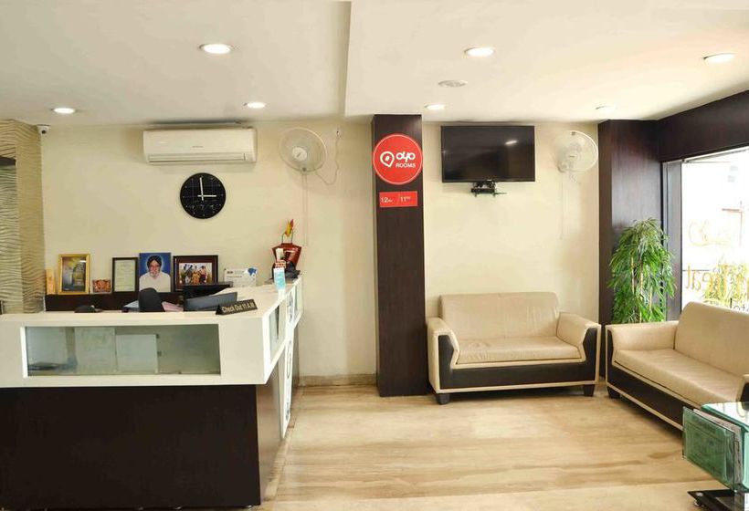 Hotel Oyo Rooms Bhawarkuan Square 19