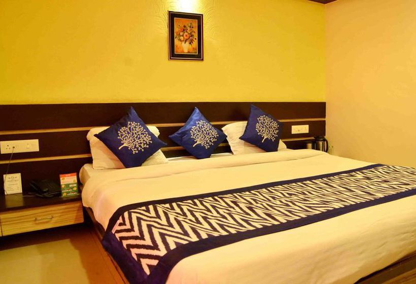 Hotel Oyo Rooms Bhawarkuan Square 8