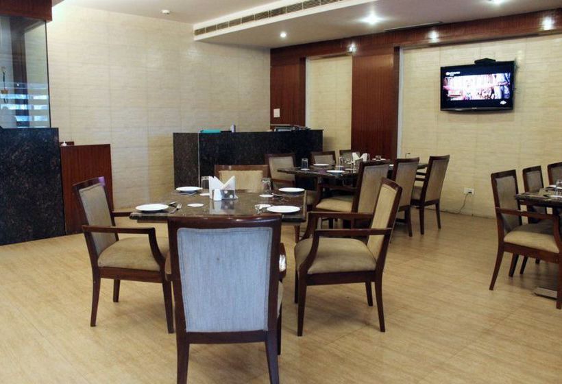 Hotel Oyo Rooms Namaste Chowk Karnal 5