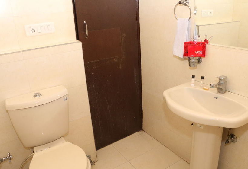 Hotel Oyo Rooms New Dmc Punjab