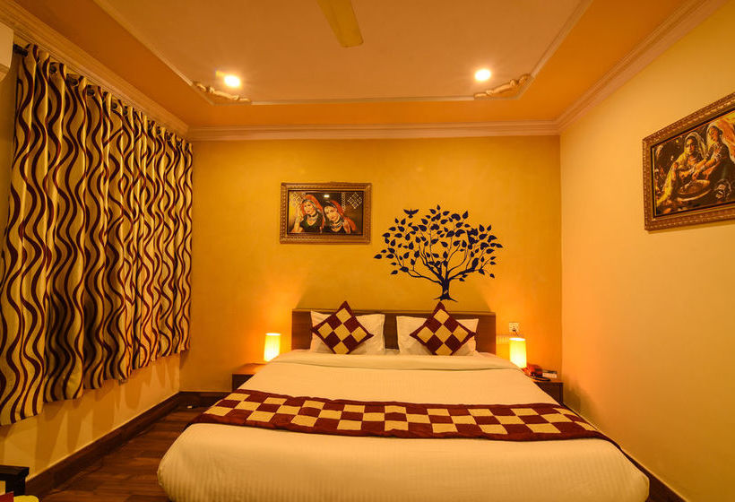 Hotel Oyo Premium Jhalawar Road 10