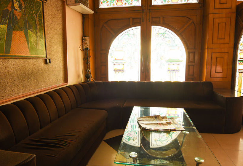 Hotel Oyo Premium Jhalawar Road 16