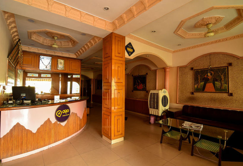 Hotel Oyo Premium Jhalawar Road 17