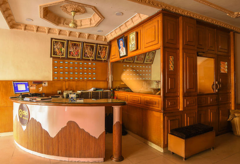 Hotel Oyo Premium Jhalawar Road 18