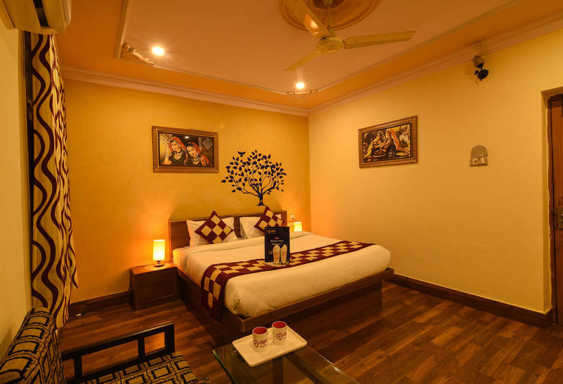 Hotel Oyo Premium Jhalawar Road 8