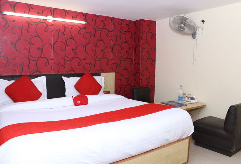 Hotel Oyo Rooms Ludhiana Railway Station Clock Tower 8