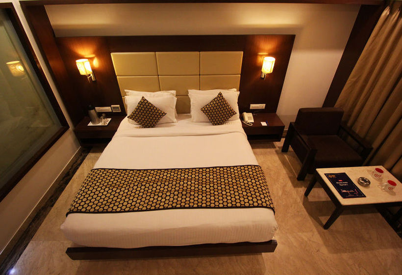 Hotel Oyo Premium Jubilee Garden Jawahar Road 11