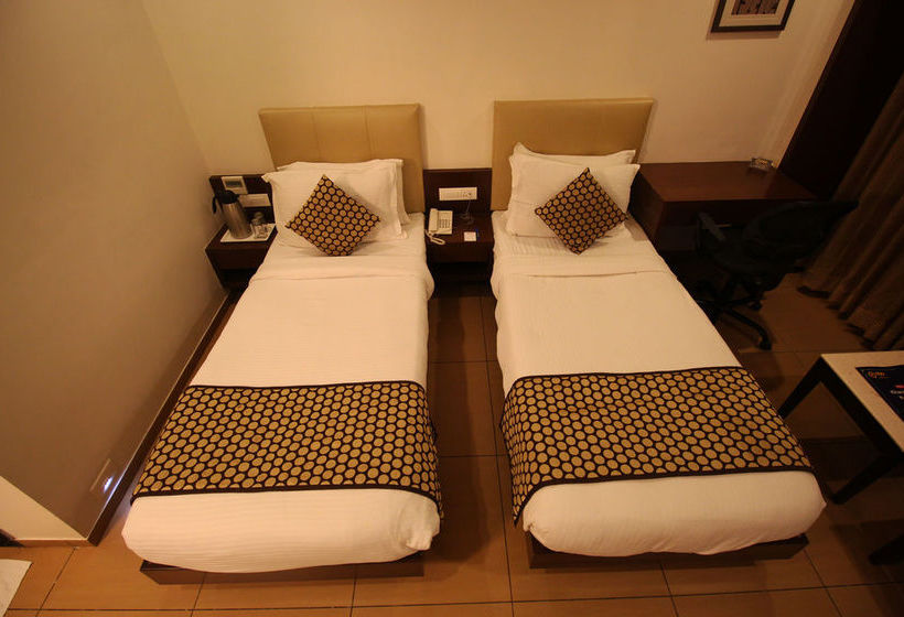 Hotel Oyo Premium Jubilee Garden Jawahar Road 16