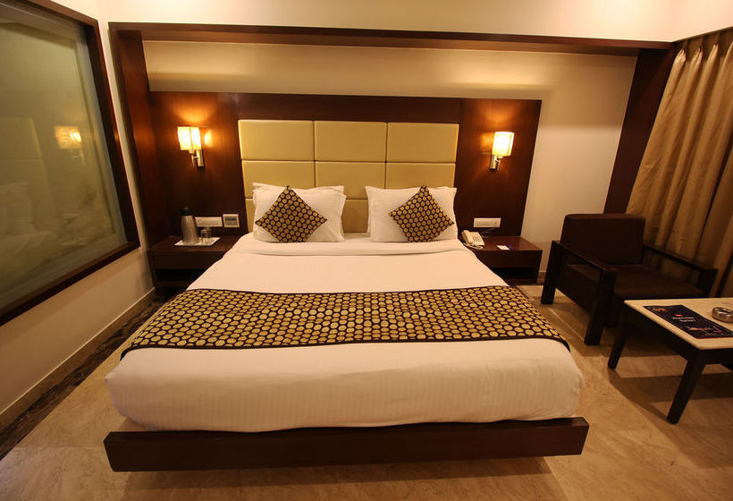 Hotel Oyo Premium Jubilee Garden Jawahar Road 17