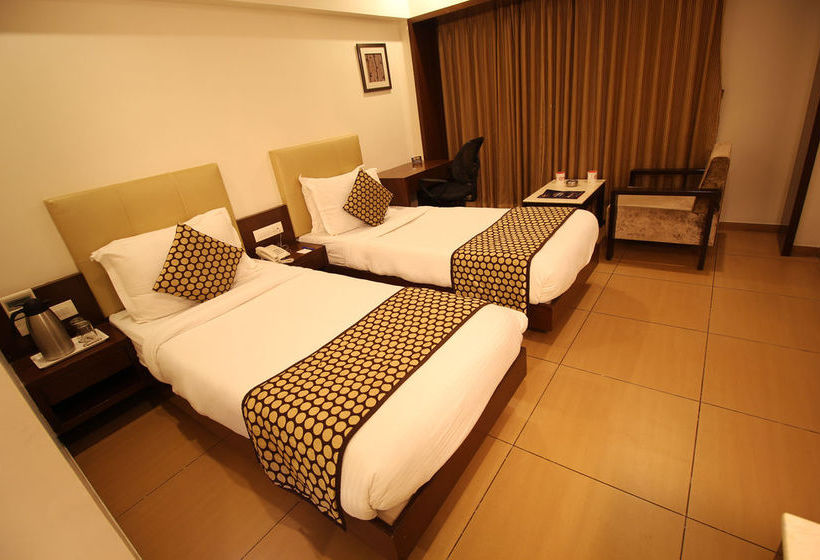 Hotel Oyo Premium Jubilee Garden Jawahar Road 20