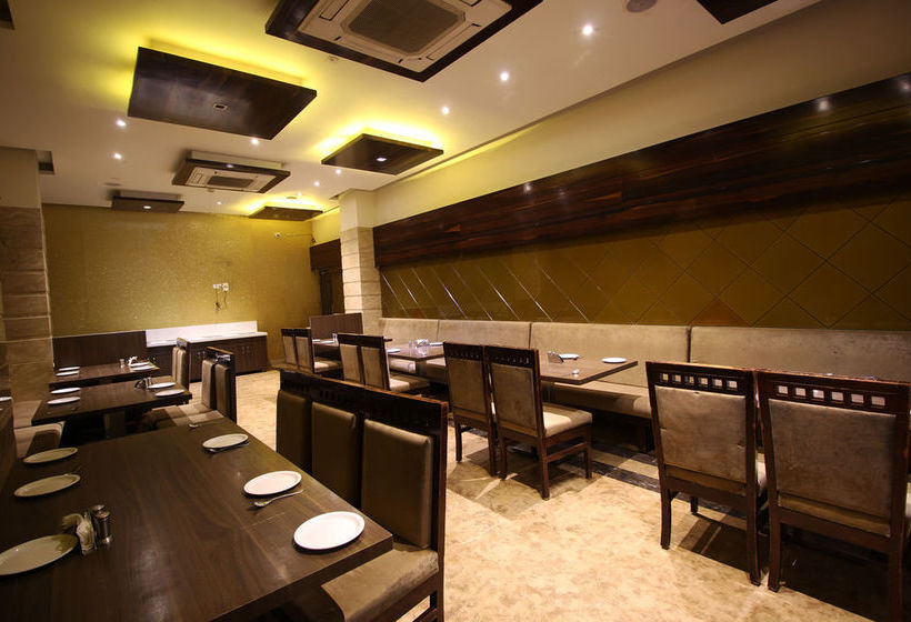 Hotel Oyo Premium Jubilee Garden Jawahar Road 9