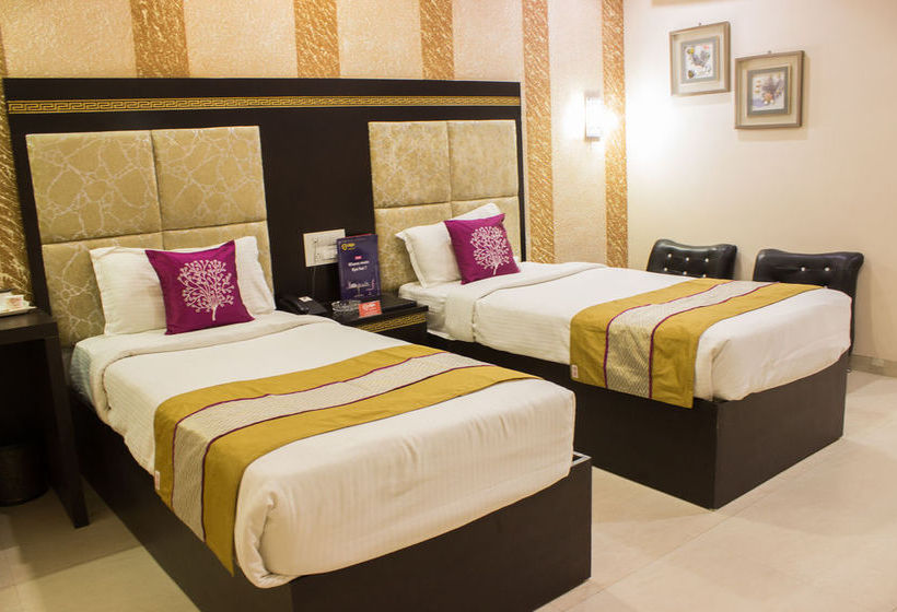 Hotel Oyo Premium Ganesh Peth Nagpur 11