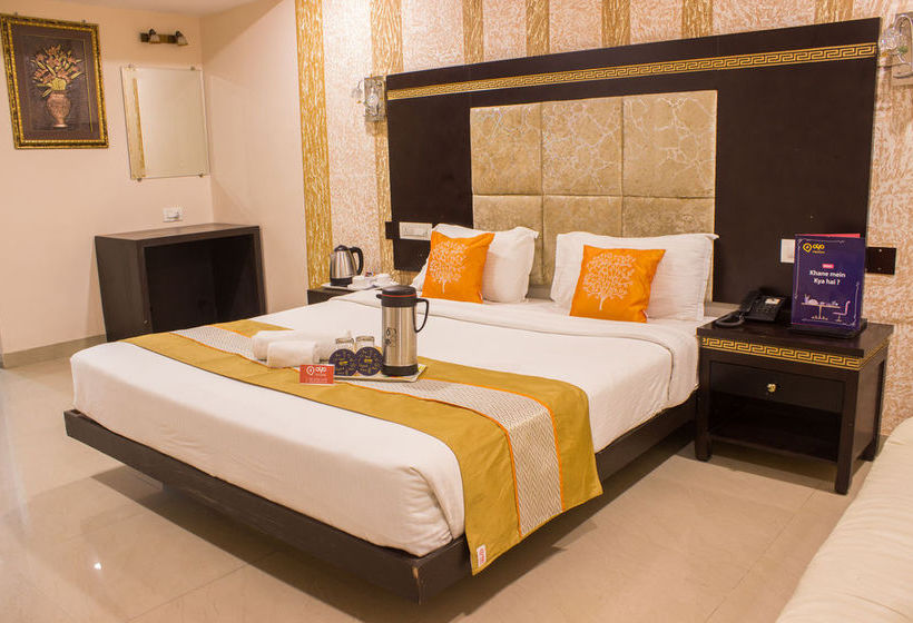 Hotel Oyo Premium Ganesh Peth Nagpur 3