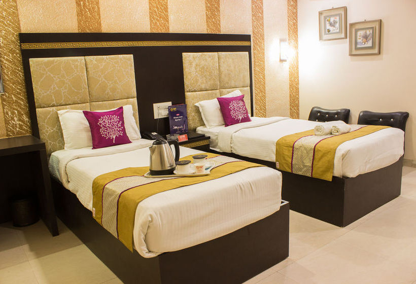 Hotel Oyo Premium Ganesh Peth Nagpur 9