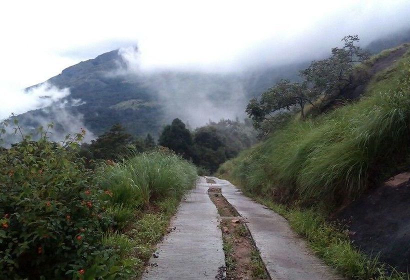 Hotel Neelakurunji Luxury Plantation 10