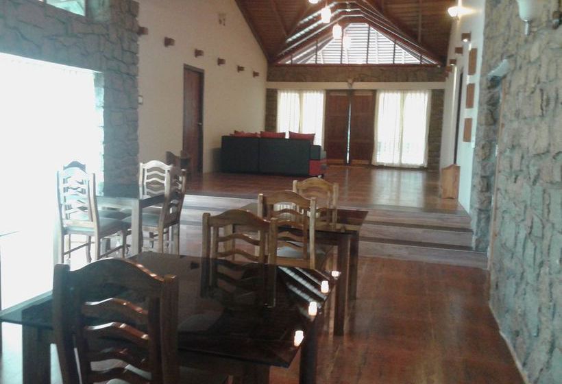 Hotel Neelakurunji Luxury Plantation 12