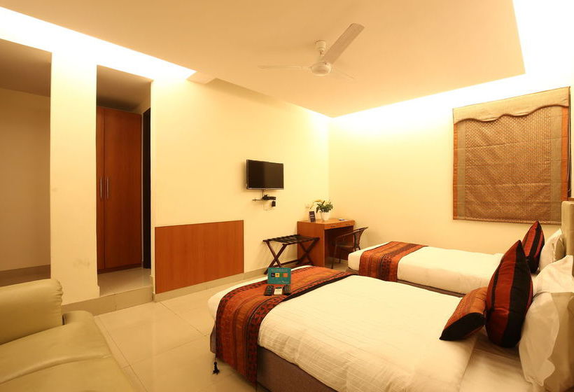 Fabhotel Noida Sector 61 13