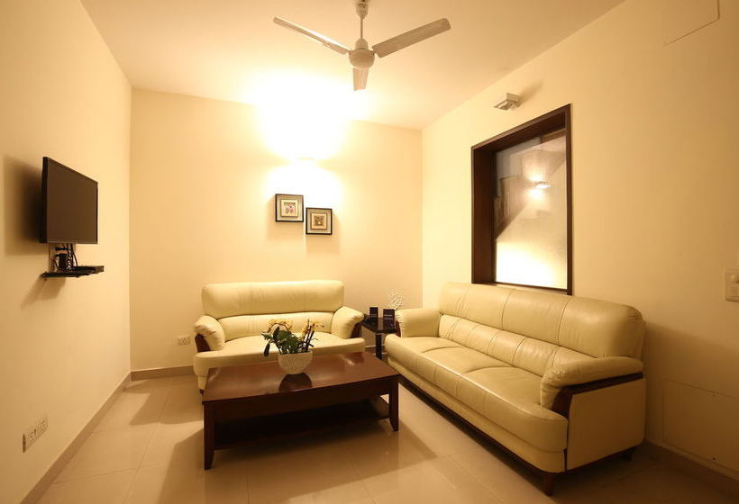 Fabhotel Noida Sector 61 17