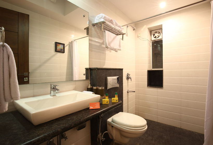 Fabhotel Noida Sector 61 6