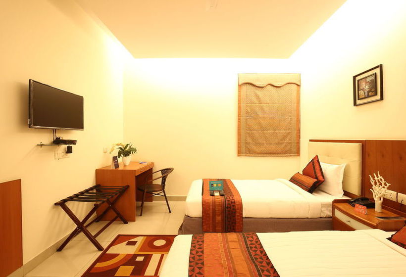 Fabhotel Noida Sector 61 9