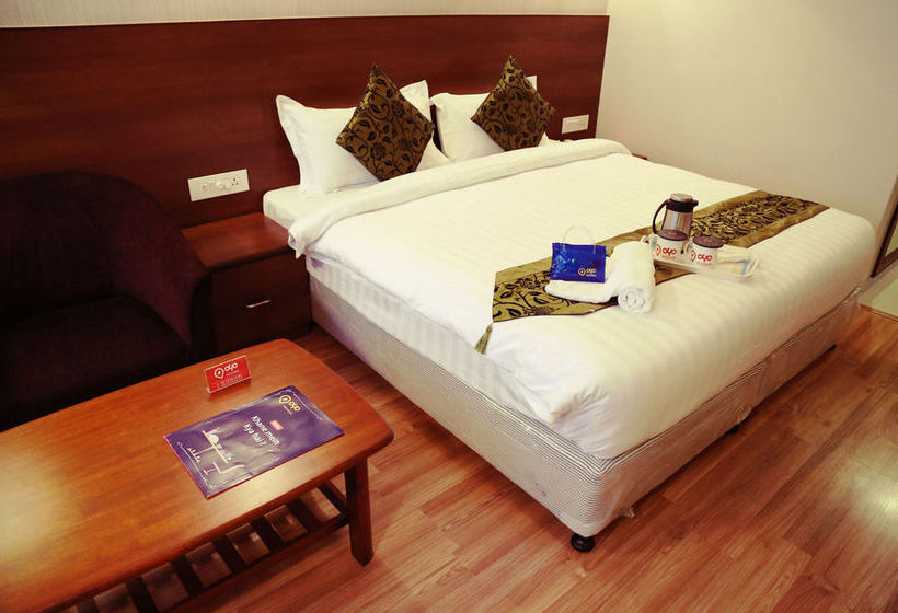 Hotel Oyo Premium Chinchwad 11