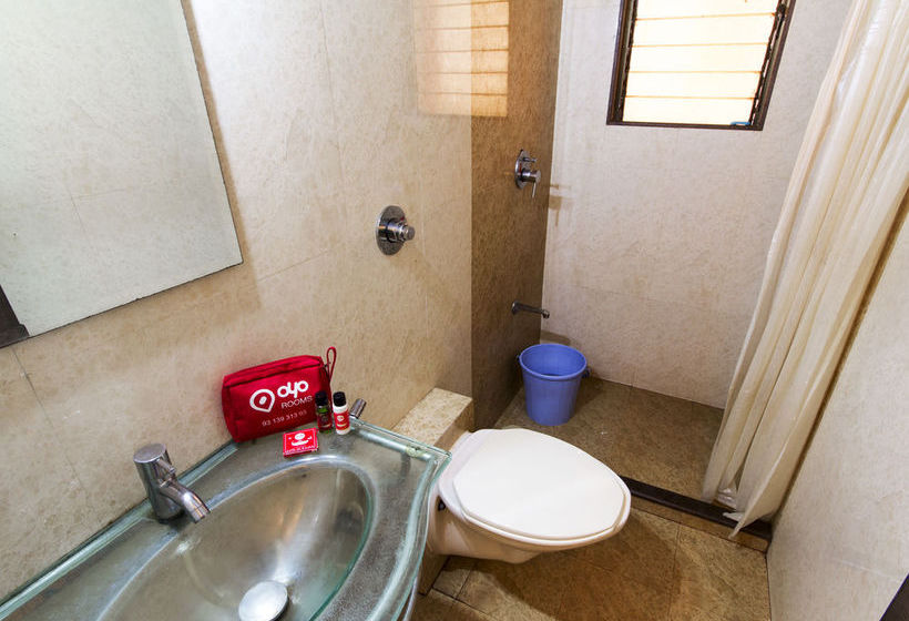 Hotel Oyo Apartments Link Road Malad 1