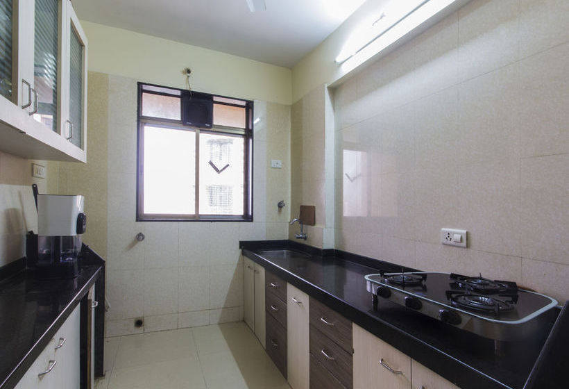 Hotel Oyo Apartments Link Road Malad 16