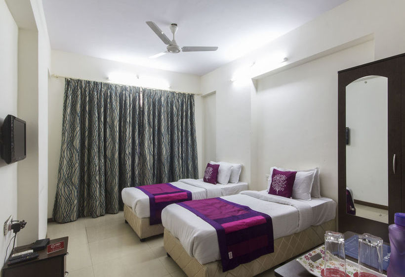 Hotel Oyo Apartments Link Road Malad 9