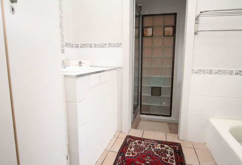 Pension 33 On First Guesthouse 4