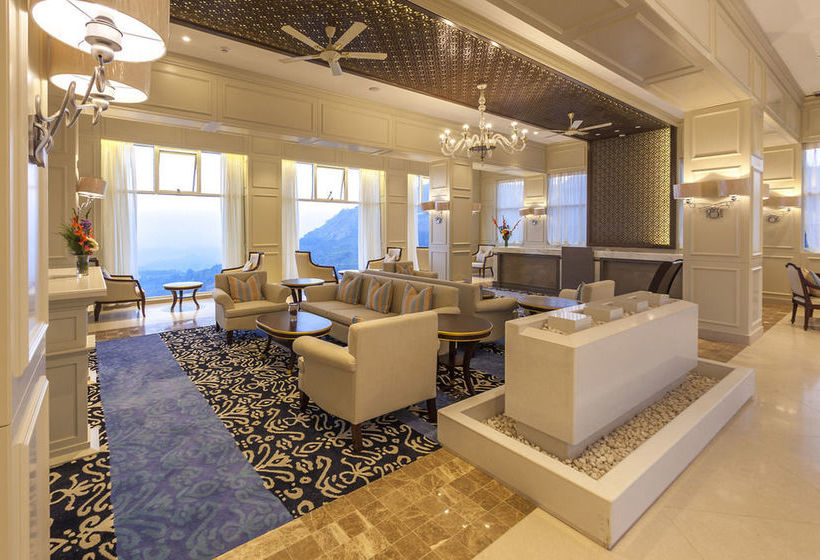 Hotel Fragrant Nature Munnar 1