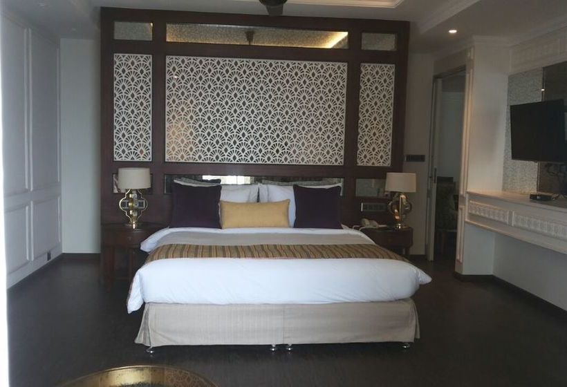 Hotel Fragrant Nature Munnar 7