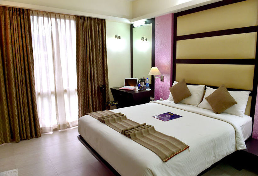 Hotel Oyo Premium Pattom Junction 4