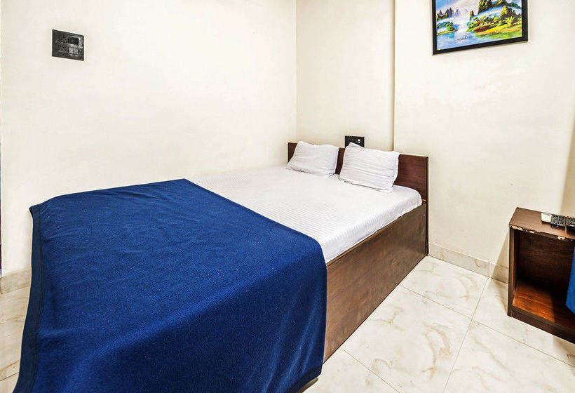 Hotel Zo Rooms Andheri West Lokhandwala 1