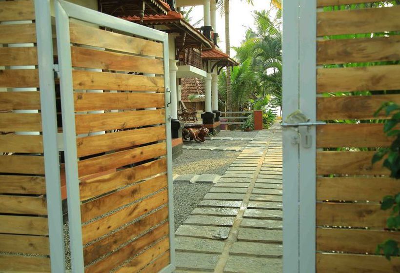 Hotel Woodhouse Beach Resort 6