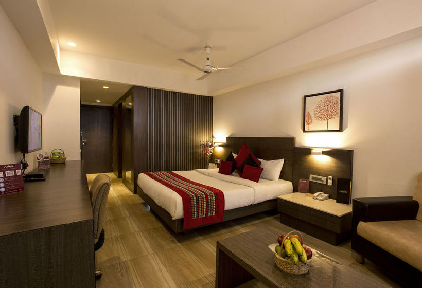 Hotel Summit Milestone 4