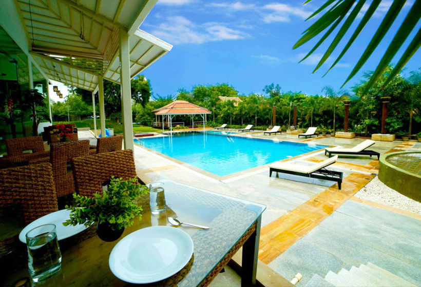 Mrugavani Resort And Spa 8
